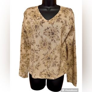 Villager petite size medium gold metallic V-neck sweater
